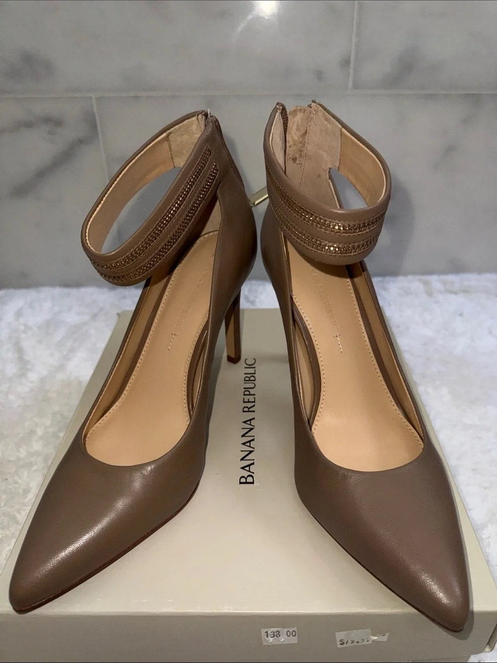 Banana Republic Taupe Pointed-Toe Ankle-Strap Pumps 8m NIB